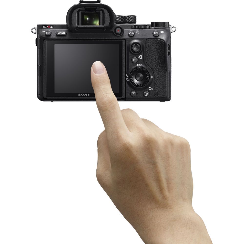 Sony A7R Mark III with 28-70mm Lens