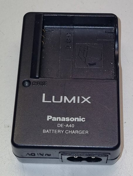 Lumix DE-A40 Charger